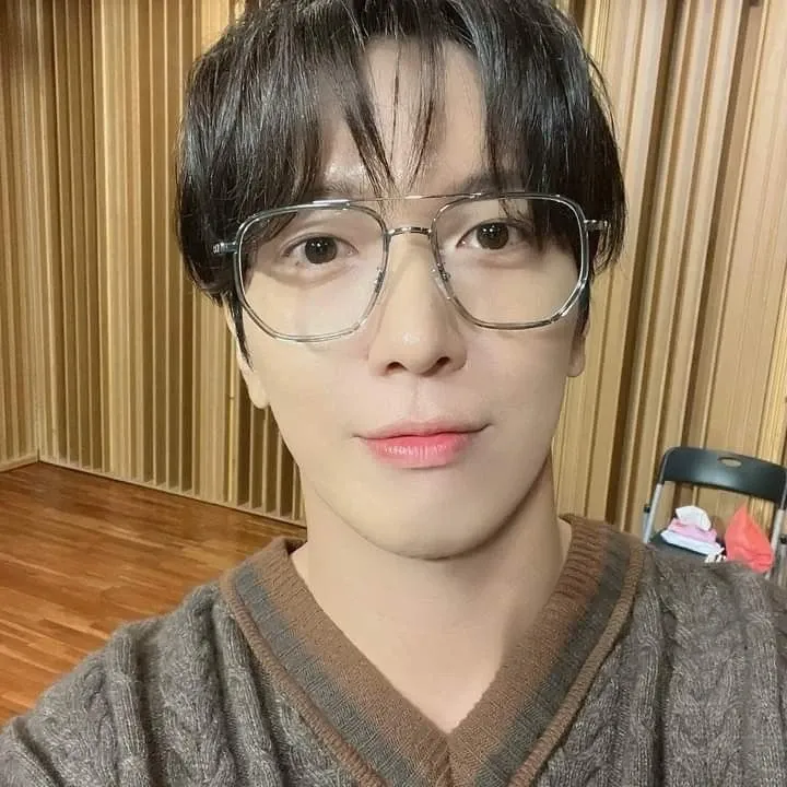 Recent activity shot of Jung Yonghwa