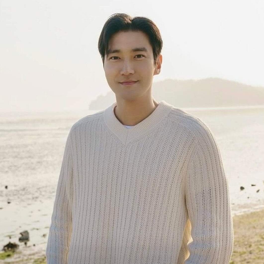 Behind-the-scenes cut of Choi Siwon