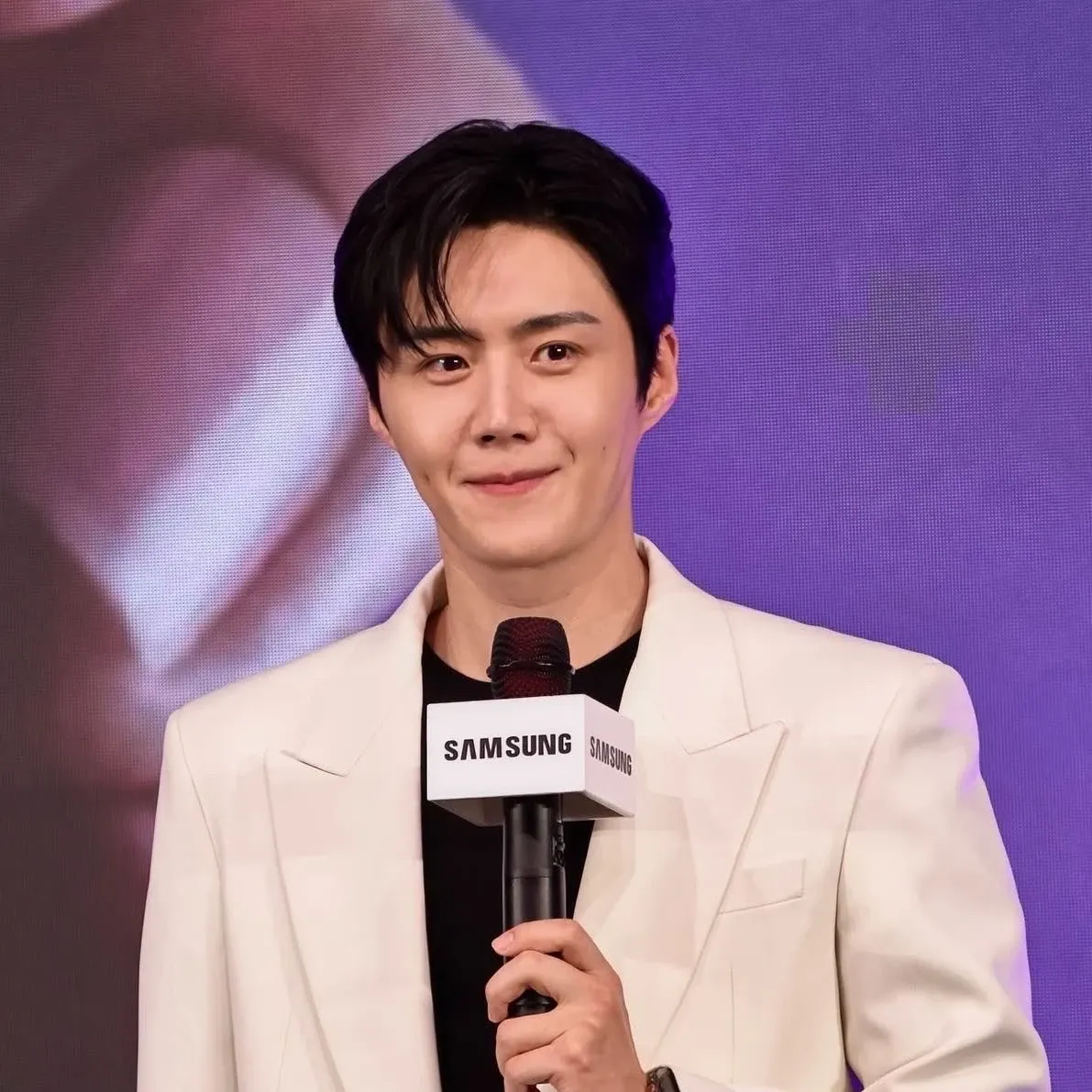 Recent activity shot of Kim Seonho