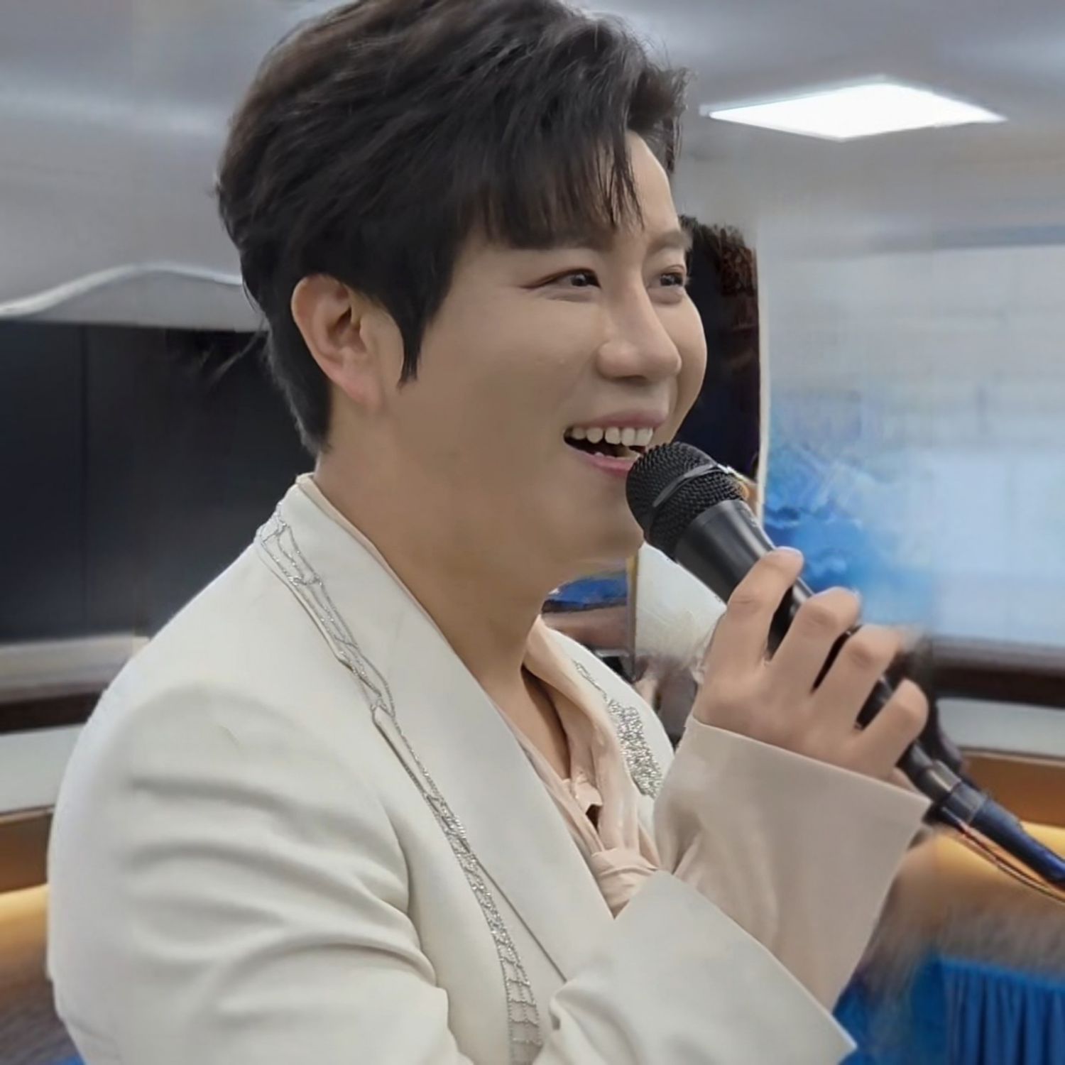 Recent activity shot of Jin Haesung