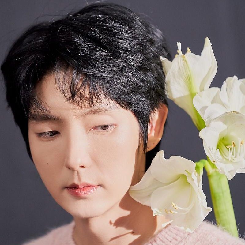 Latest photo of Lee Joongi