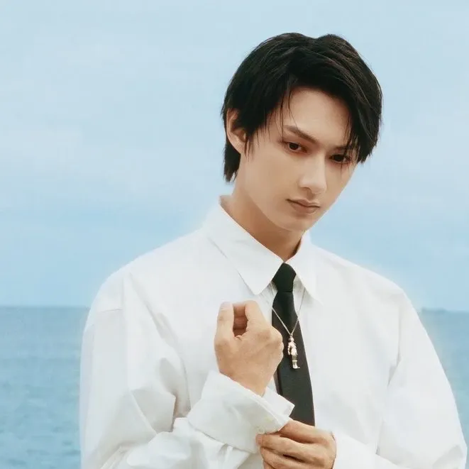 Behind-the-scenes cut of Wen Junhui