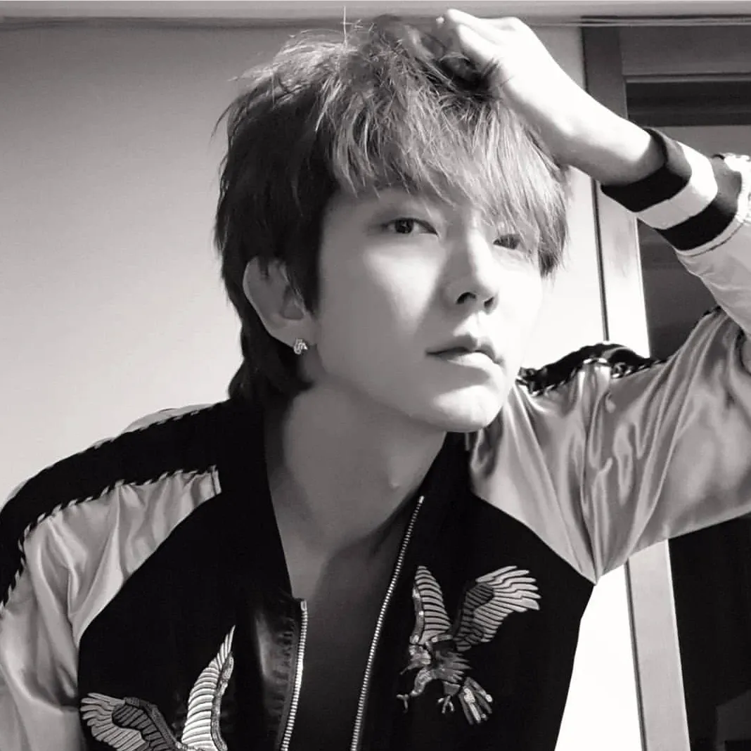 A moment captured by a fan of Lee Joongi