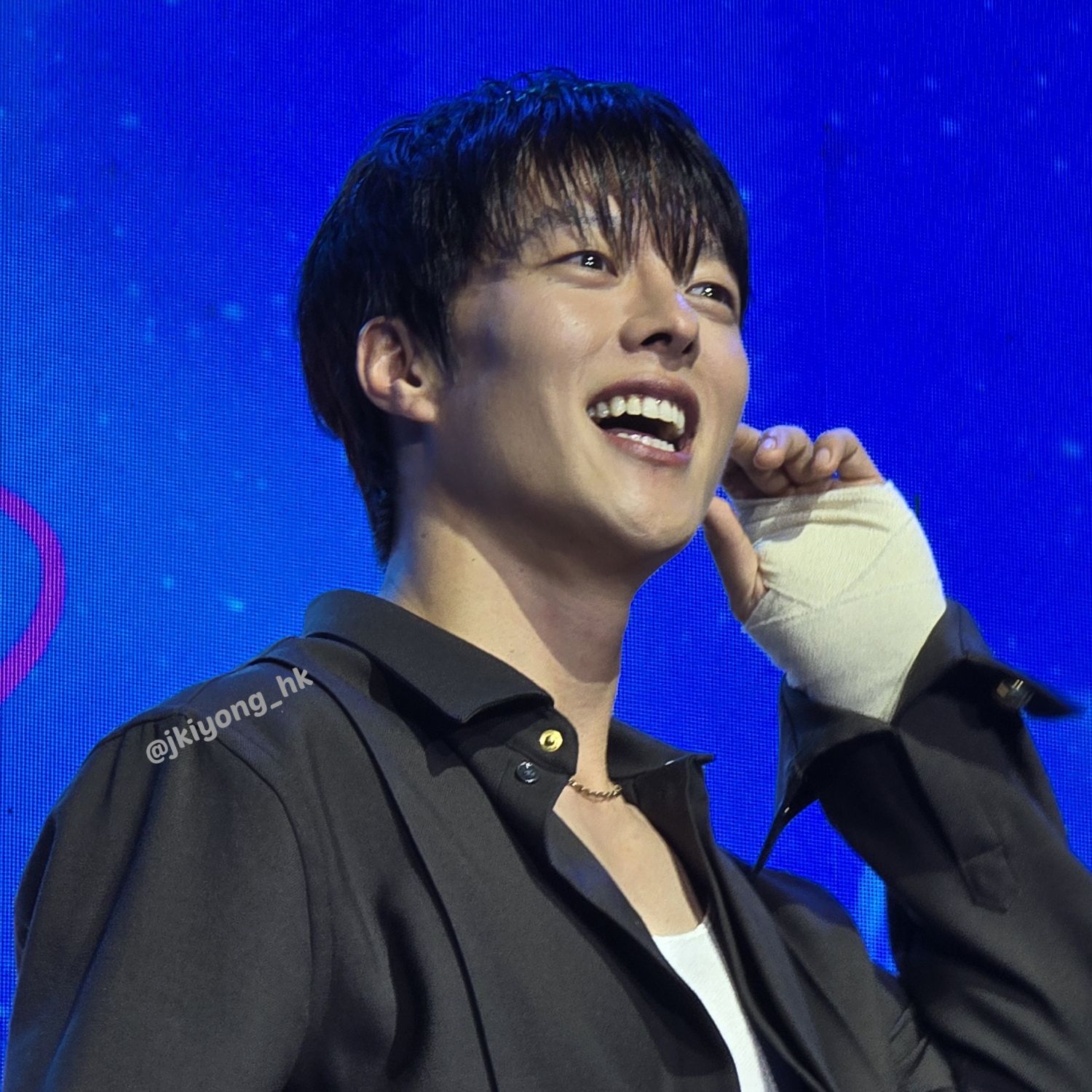 장기용의 비하인드 컷