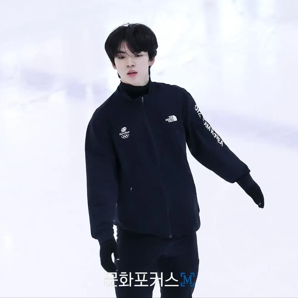 Latest photo of Cha Junhwan