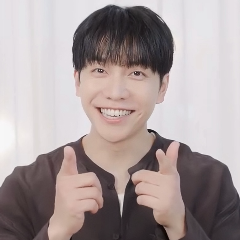 Behind-the-scenes cut of Lee Seunggi