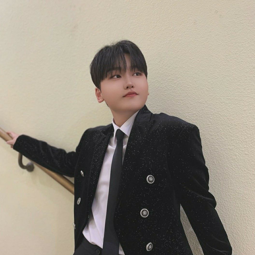 A moment captured by a fan of Park Sungon