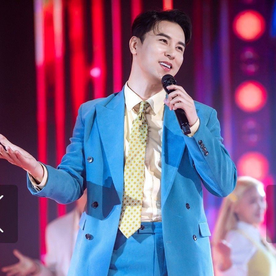 Foto kegiatan terbaru dari Jang Minho