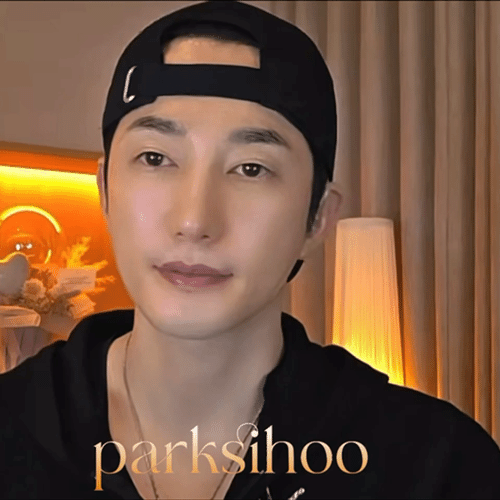 Behind-the-scenes cut of Park Sihoo