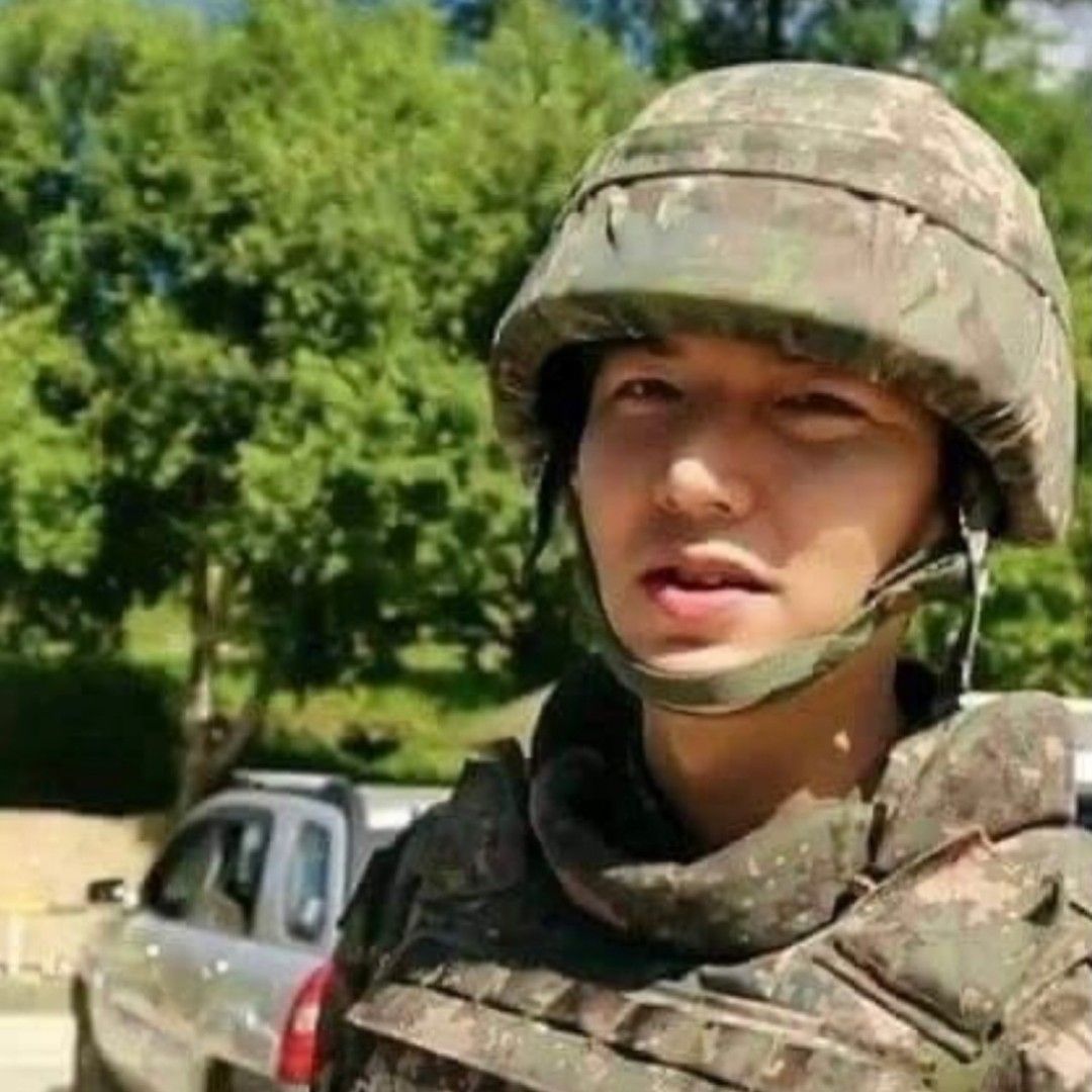 Recent activity shot of Lee Minho