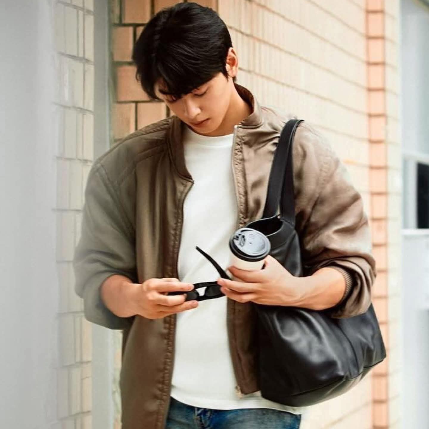 Recent activity shot of Cha Eunwoo