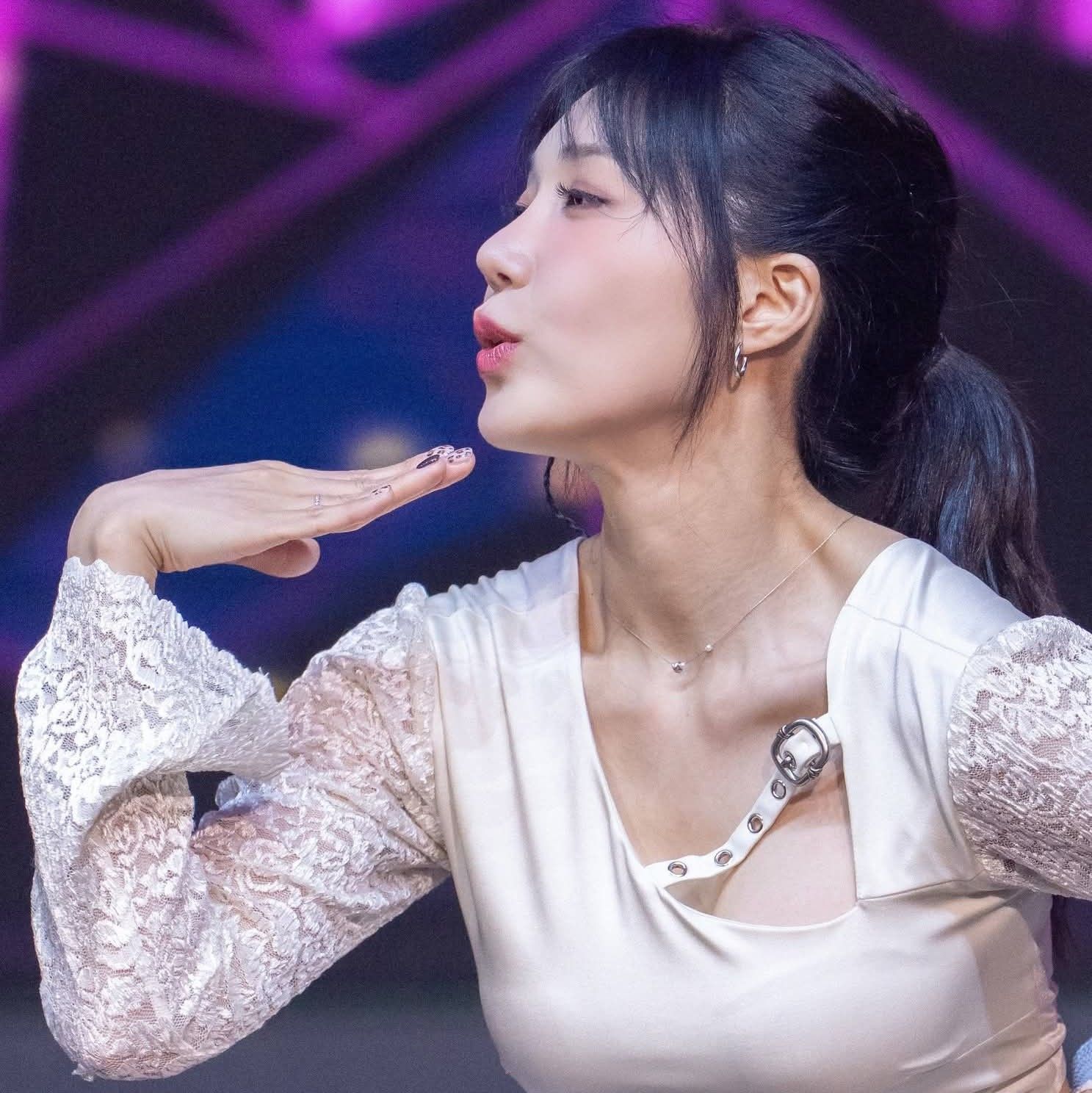 Foto terbaru dari Jung Eunji