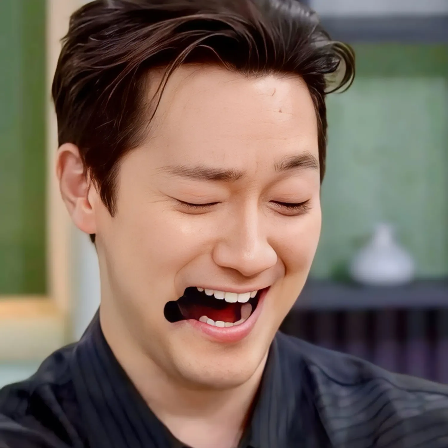 Behind-the-scenes cut of Son Seokkoo