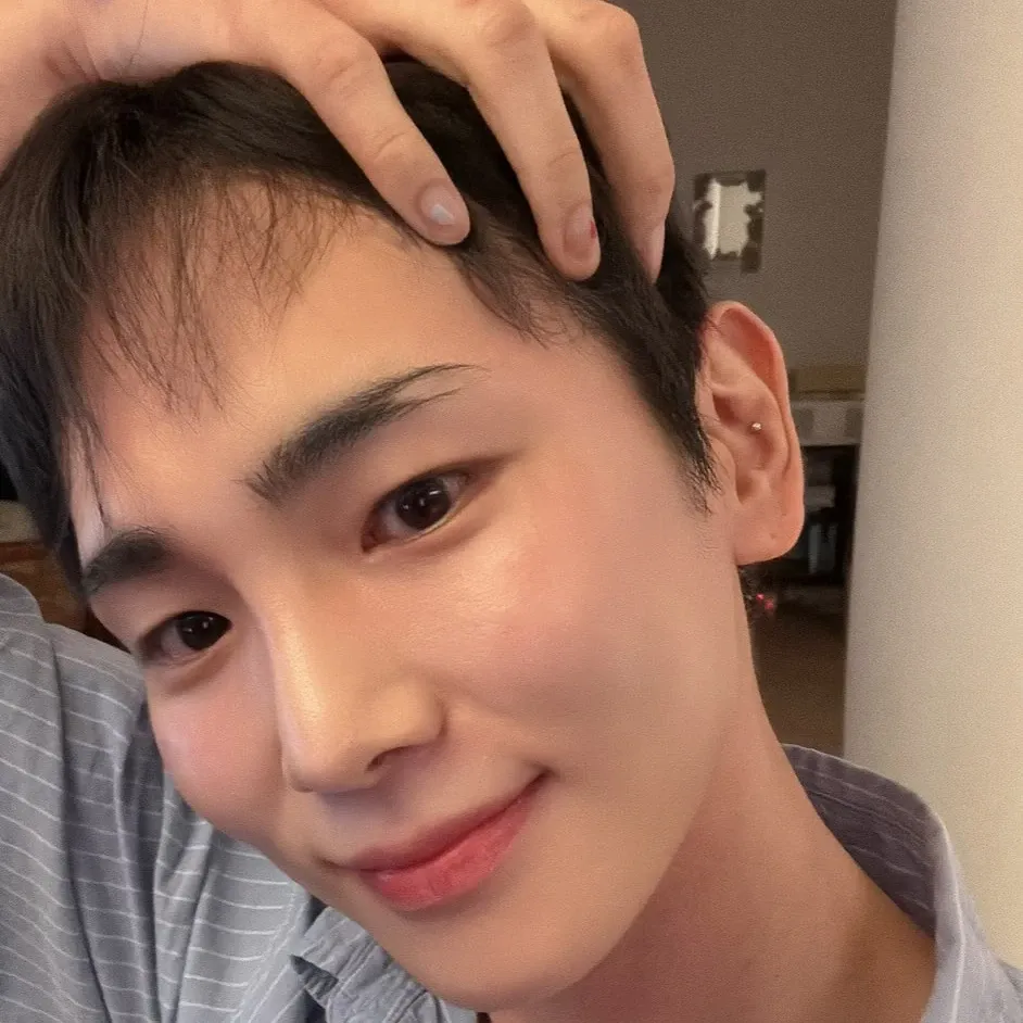 Behind-the-scenes cut of Key