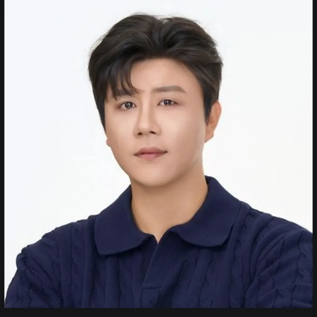 Recent activity shot of Jin Haesung