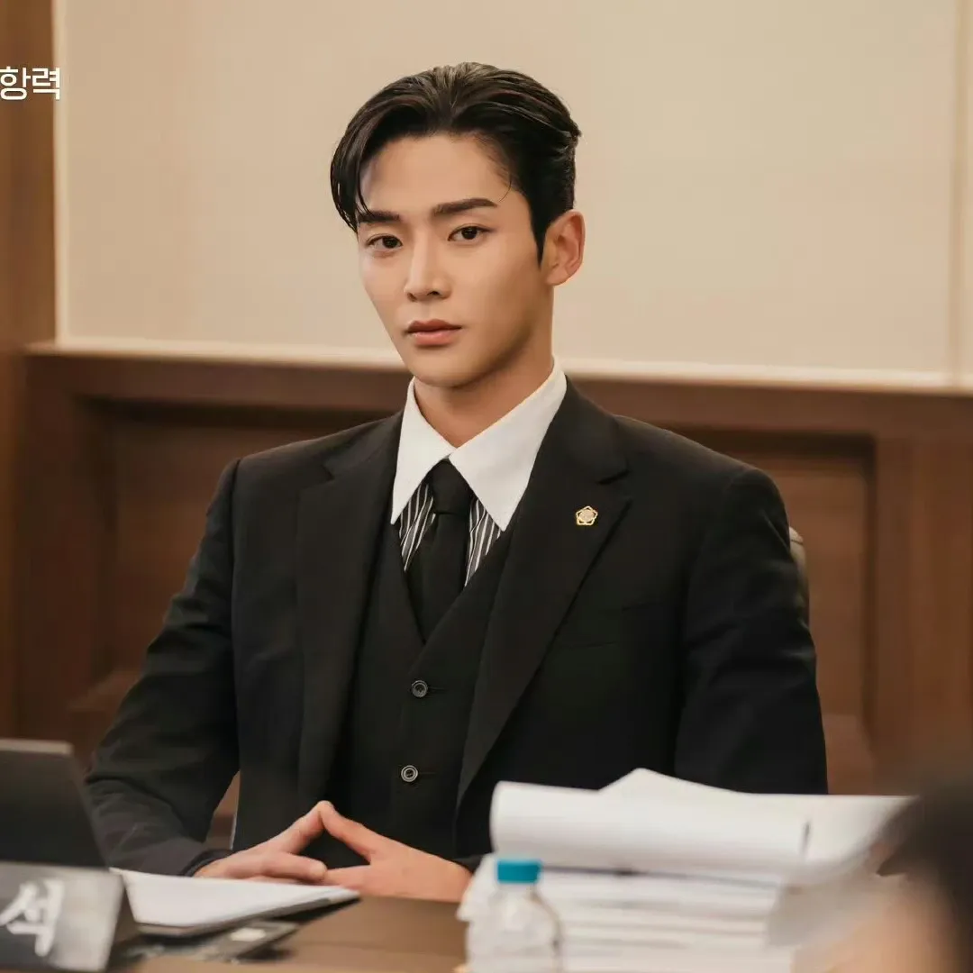 Foto terbaru dari Rowoon