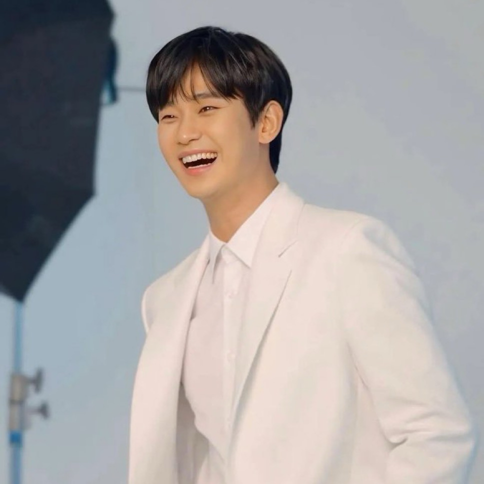 Recent activity shot of Kim Soohyun