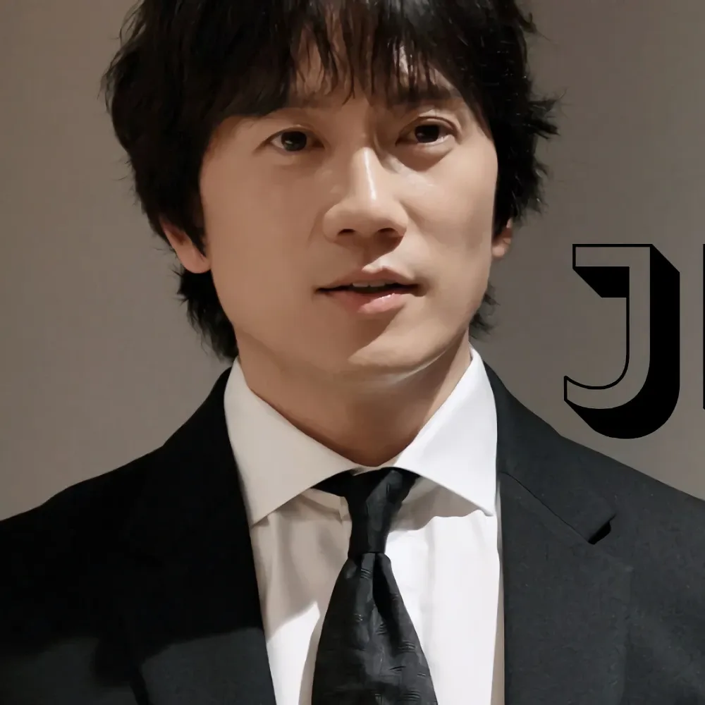Latest photo of Ji Sung