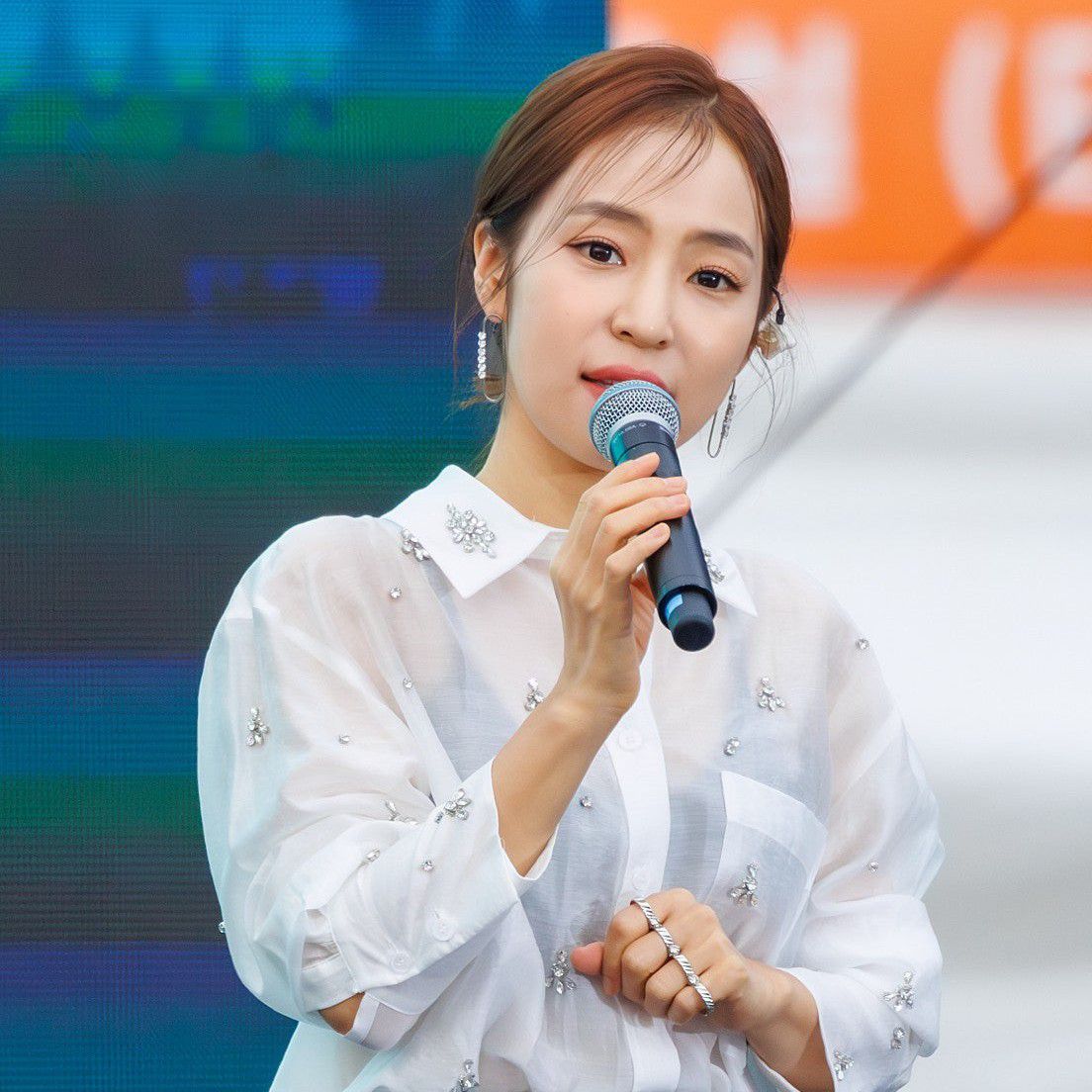 홍자 최근 활동샷