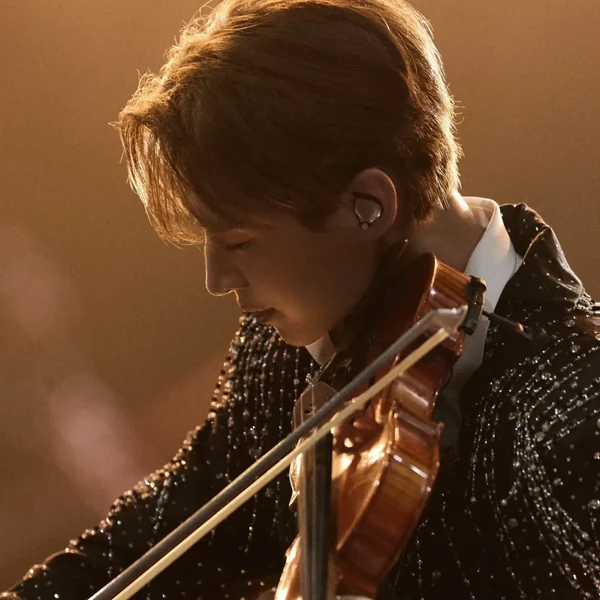 Popular profile photo of Henry loved by fans