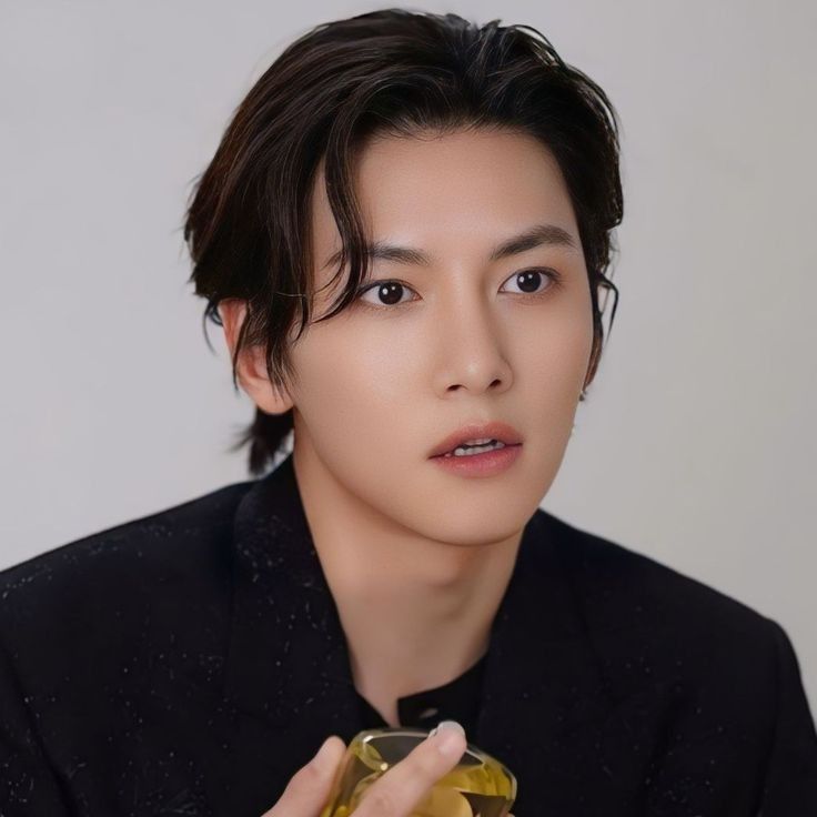 チ・チャンウクの最新写真