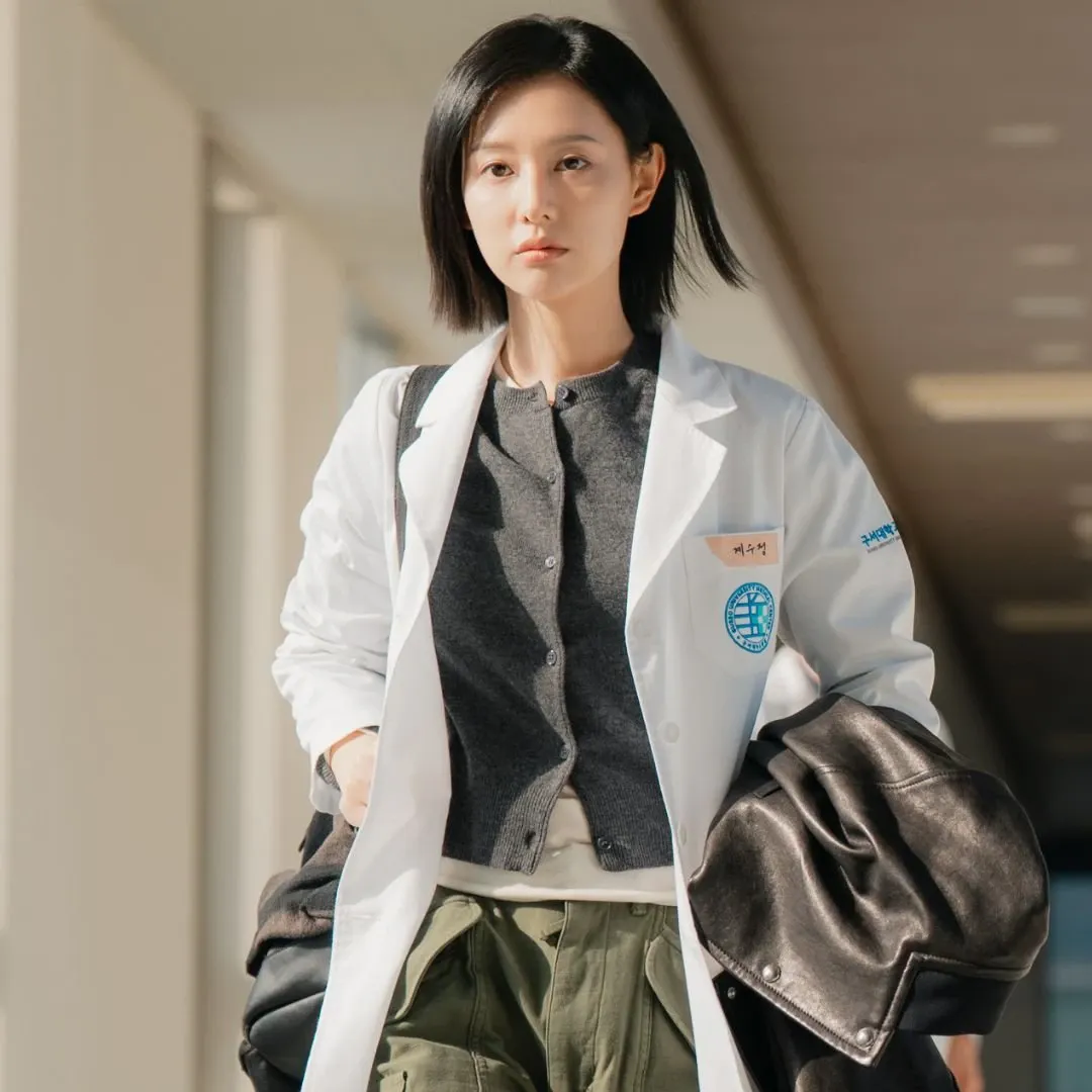A moment captured by a fan of Kim Jiwon