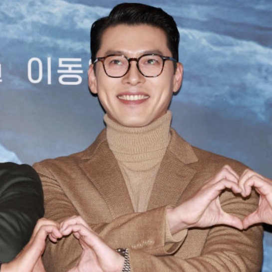 Foto kegiatan terbaru dari Hyun Bin