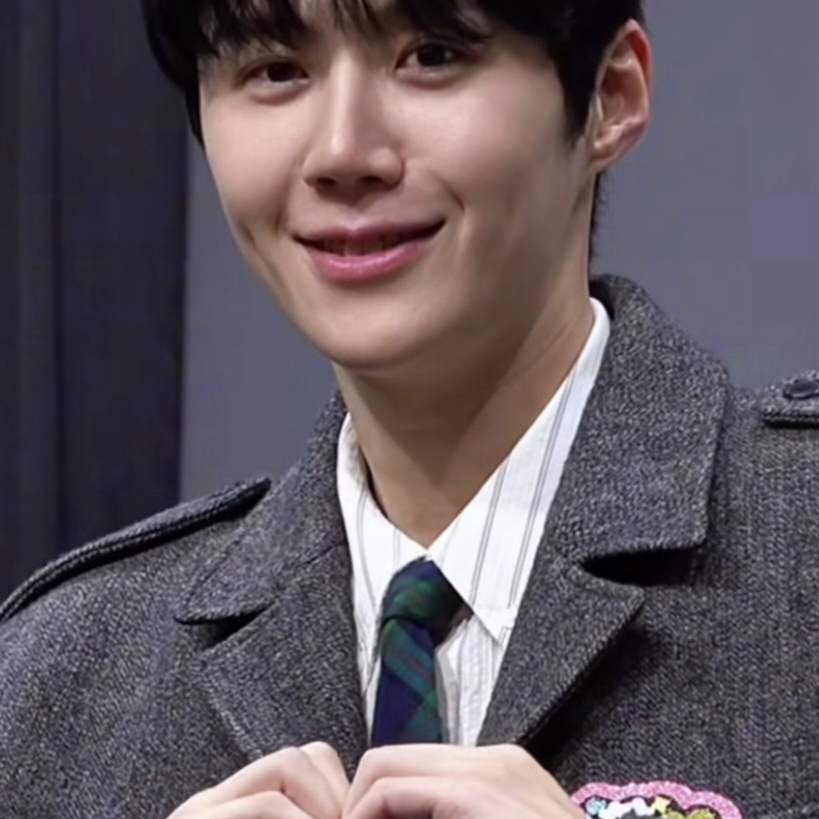 A moment captured by a fan of Kim Seonho