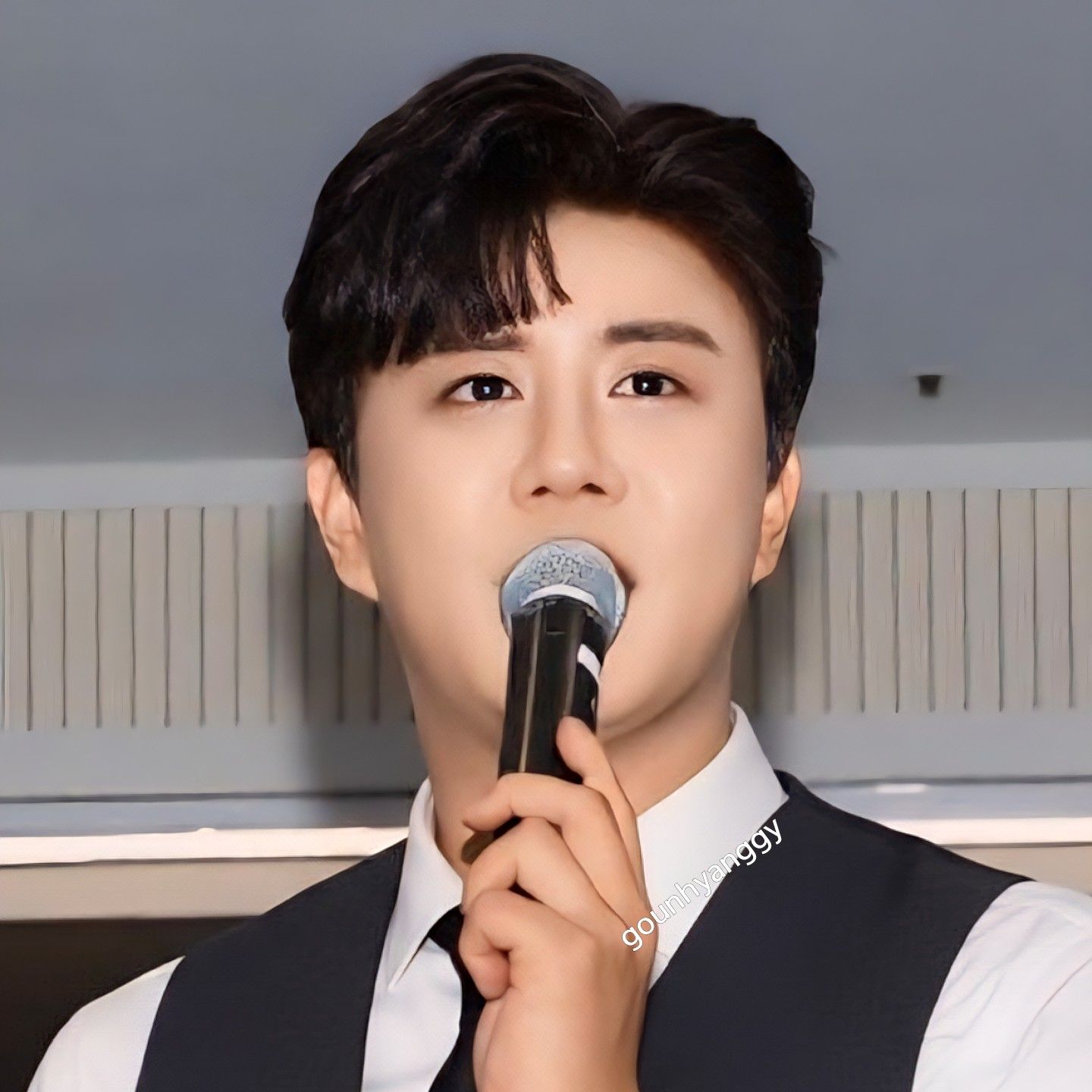 Behind-the-scenes cut of Jin Haesung