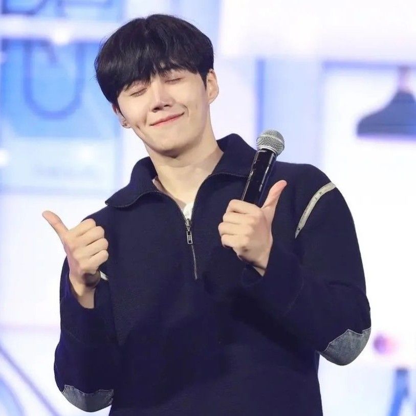 Foto kegiatan terbaru dari Kim Seonho