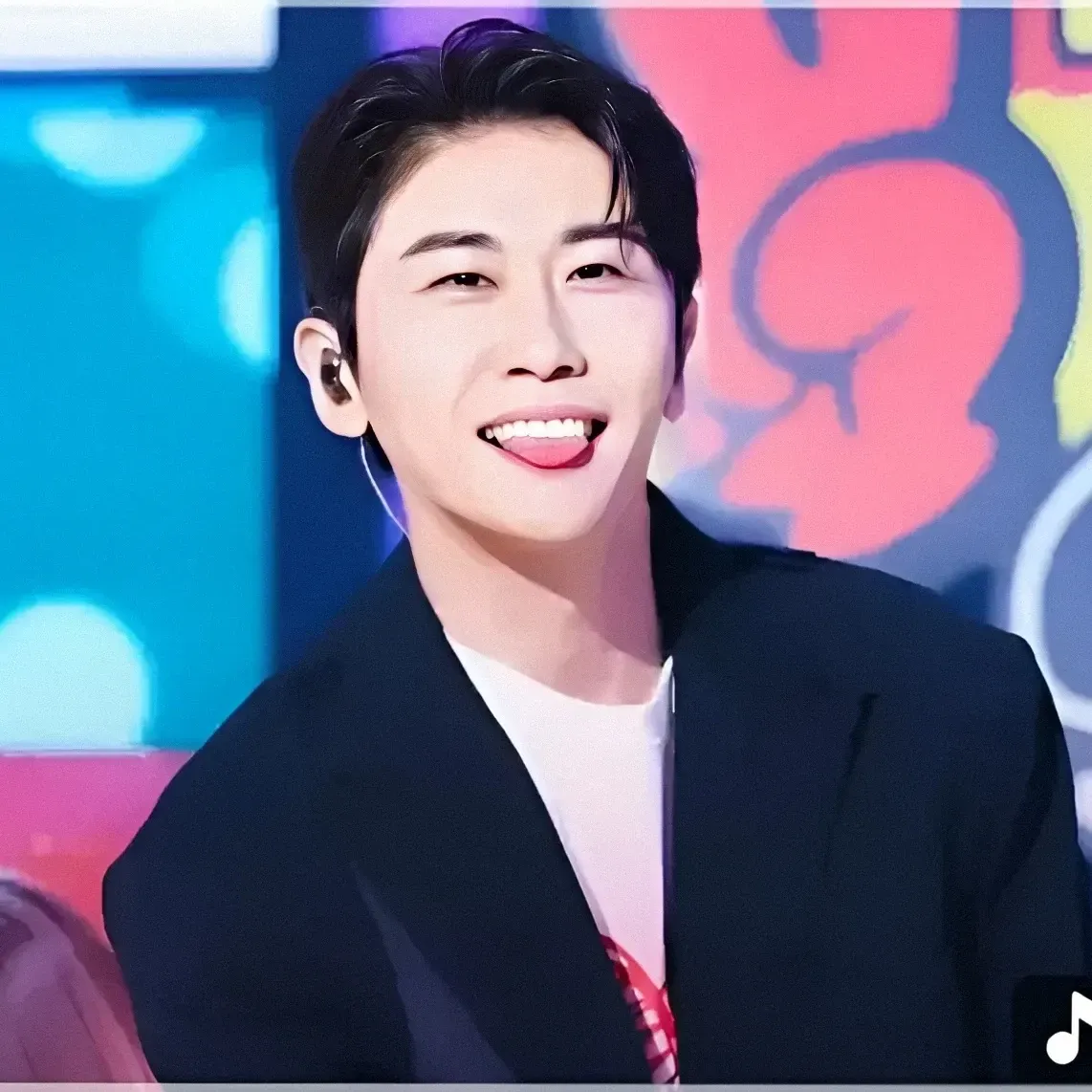 영탁의 비하인드 컷