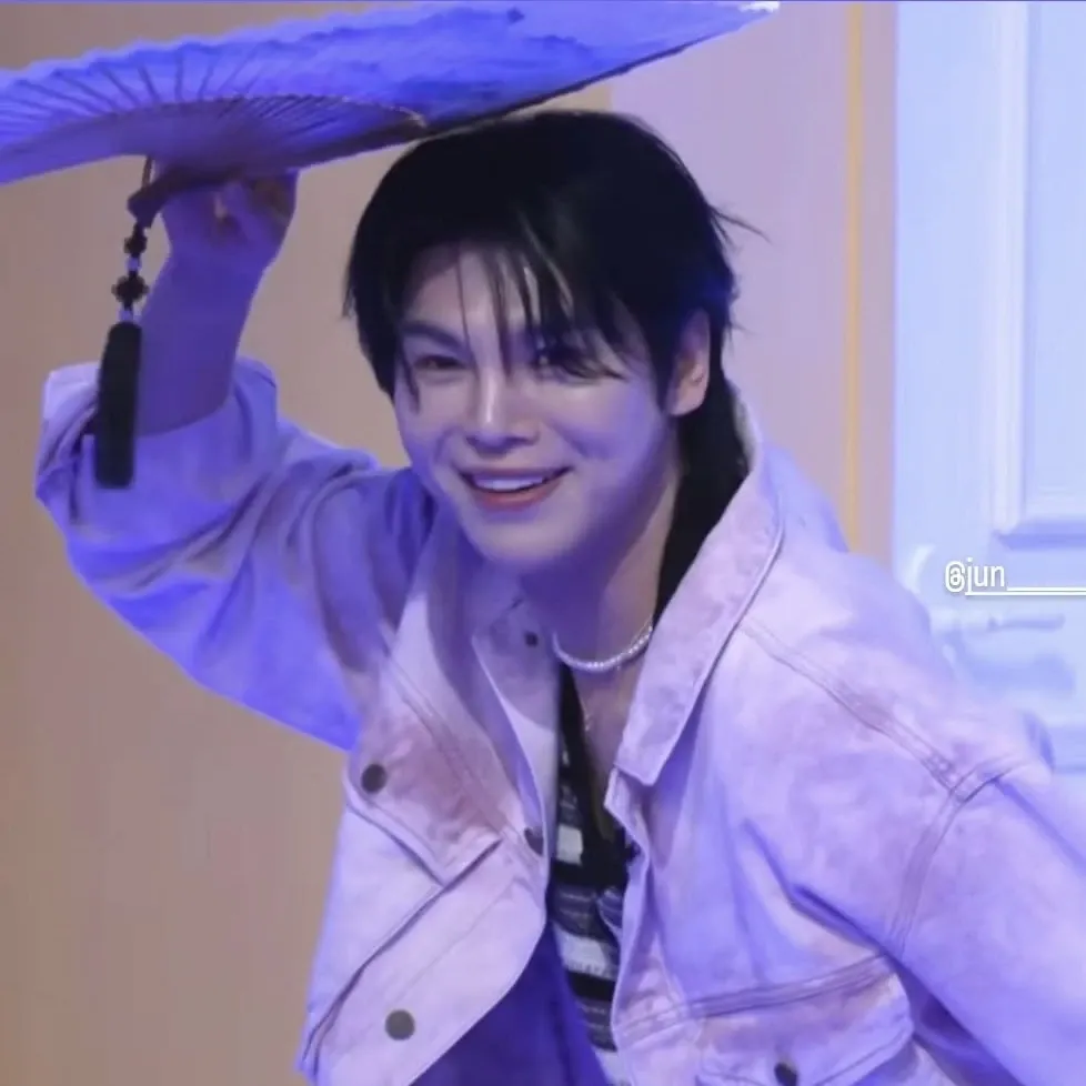 Foto terbaru dari Kim Junsu (1991)