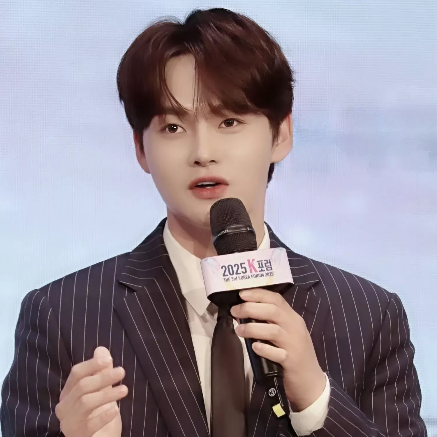 박서진의 비하인드 컷