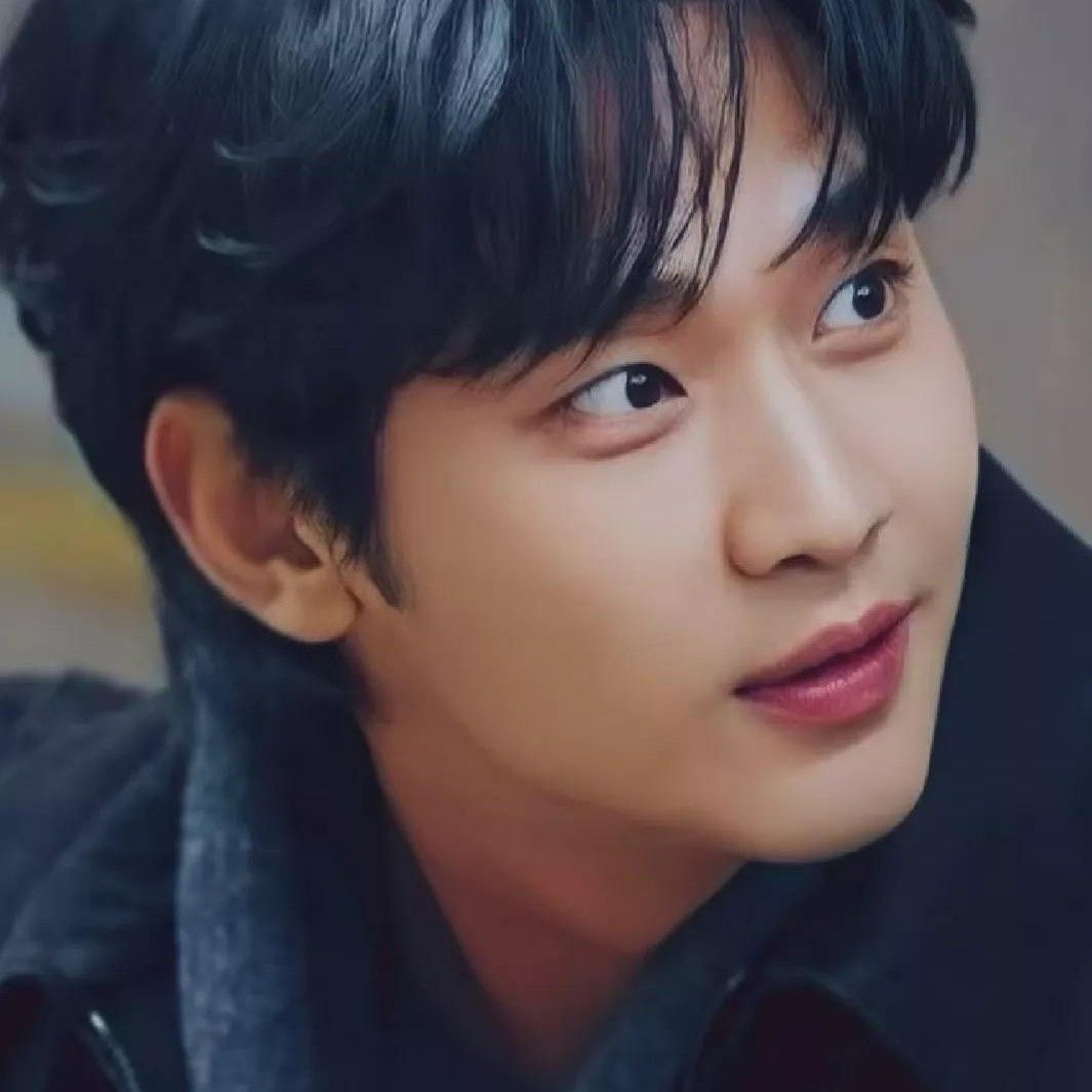 金秀賢的近期活動照