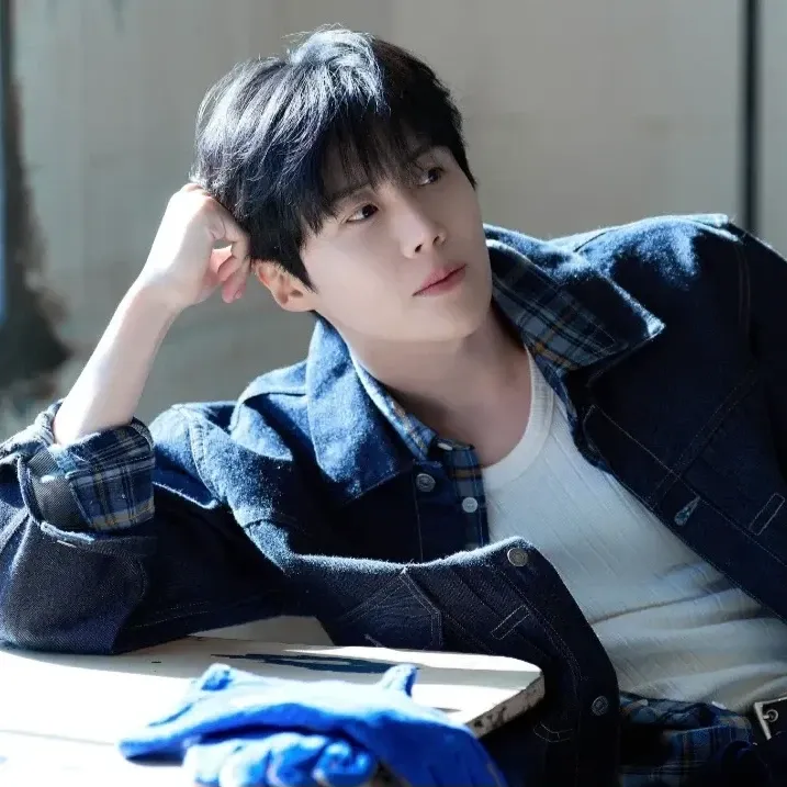A moment captured by a fan of Kim Seonho