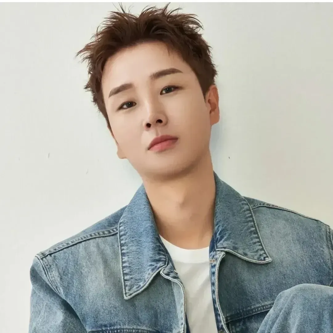 Recent activity shot of Song Minjun