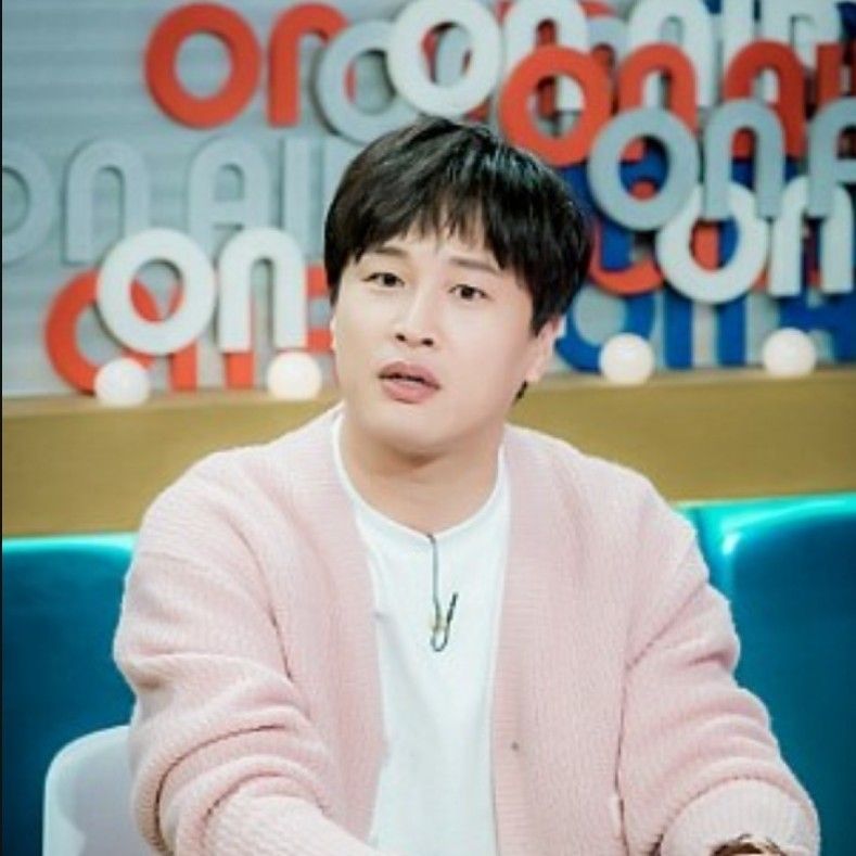 Behind-the-scenes cut of Cha Taehyun