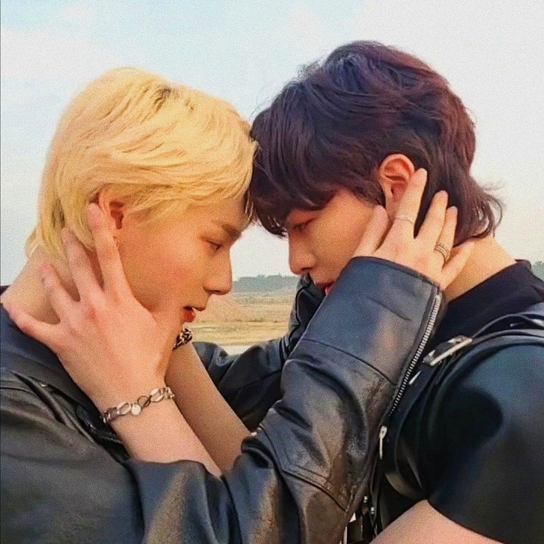 Behind-the-scenes cut of Park Hyungsik