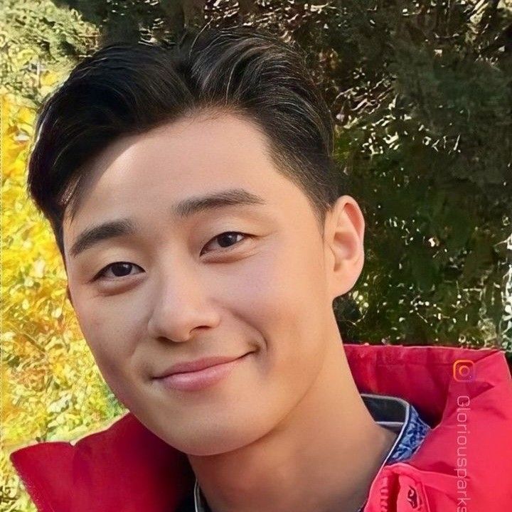 Recent activity shot of Park Seojoon