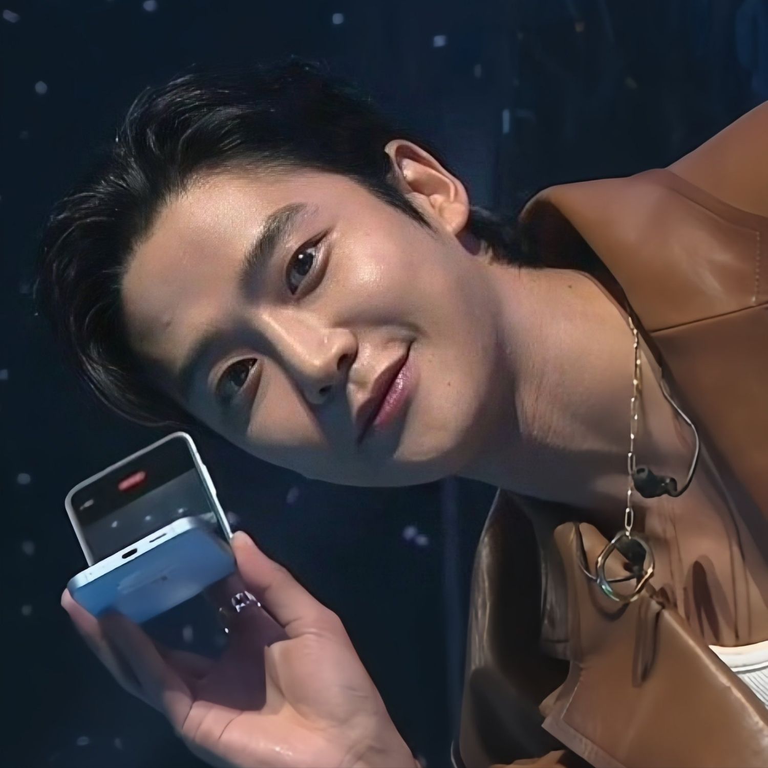 粉丝拍下的路云瞬间