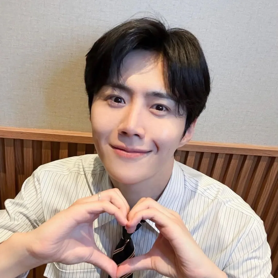 Cuplikan di balik layar dari Kim Seonho