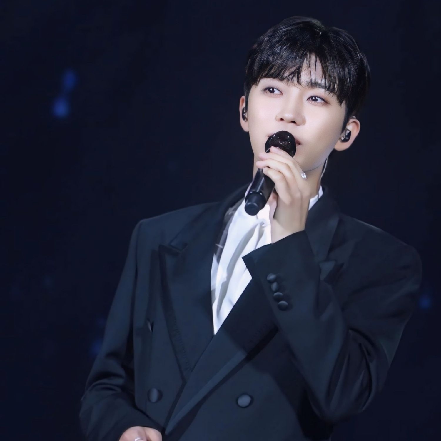 Foto terbaru dari Lim Youngwoong