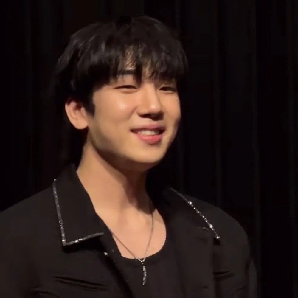 チェ・スホのビハインドカット