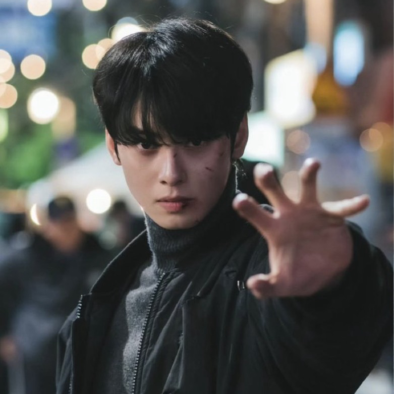 Latest photo of Cha Eunwoo