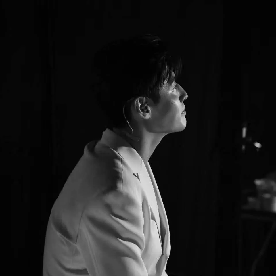 Recent activity shot of Kang Haneul