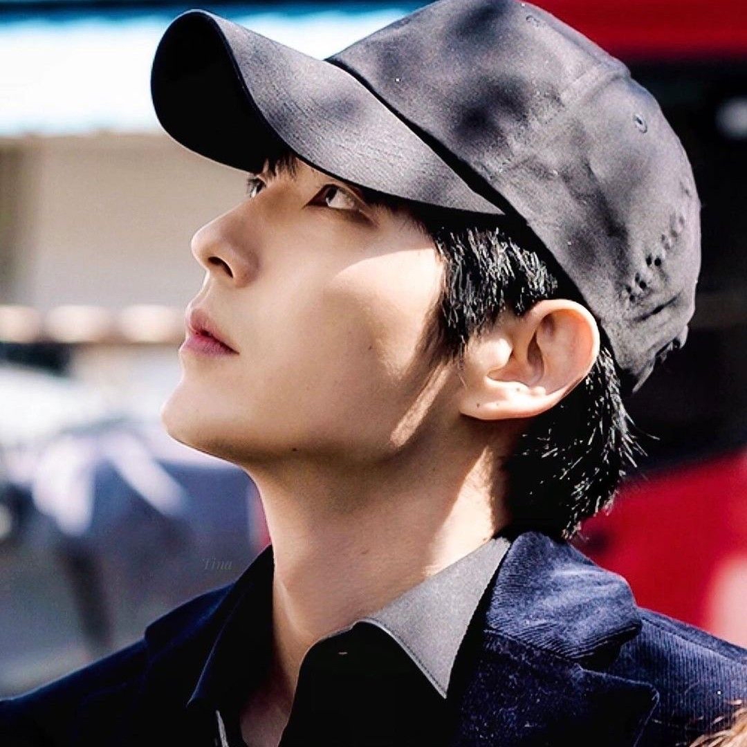 Latest photo of Lee Joongi