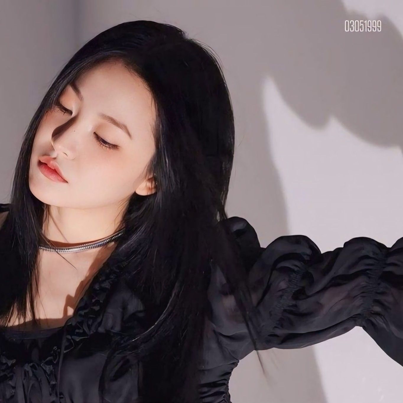 Recent activity shot of Yeri (1999)
