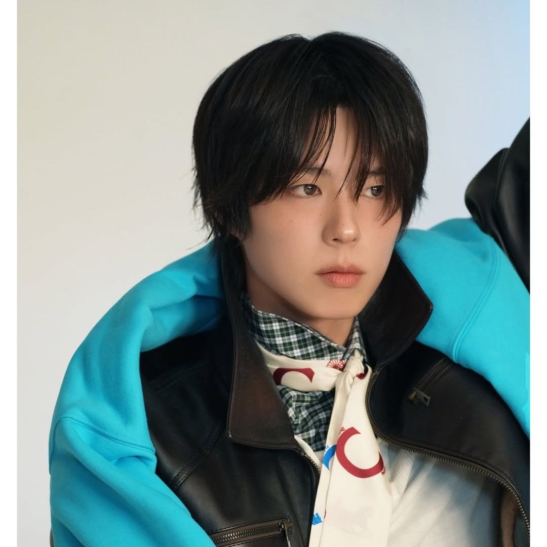 Recent activity shot of Park Bogum