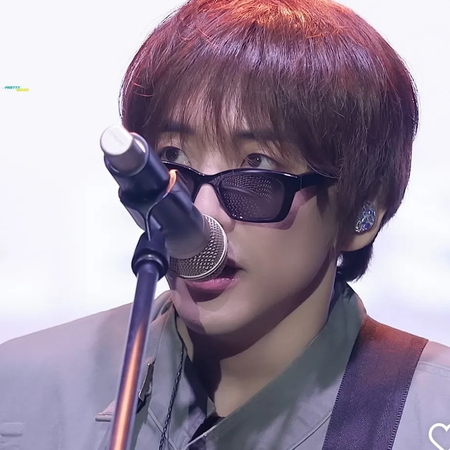Recent activity shot of Lee Seungyoon