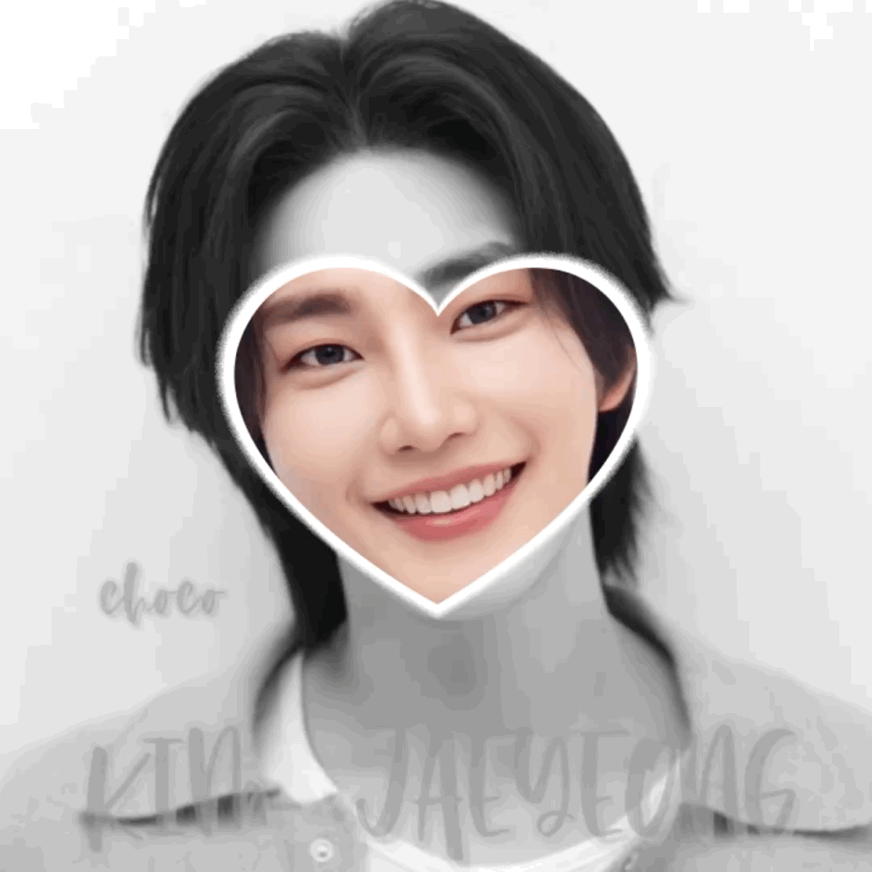 Behind-the-scenes cut of Kim Jaeyoung